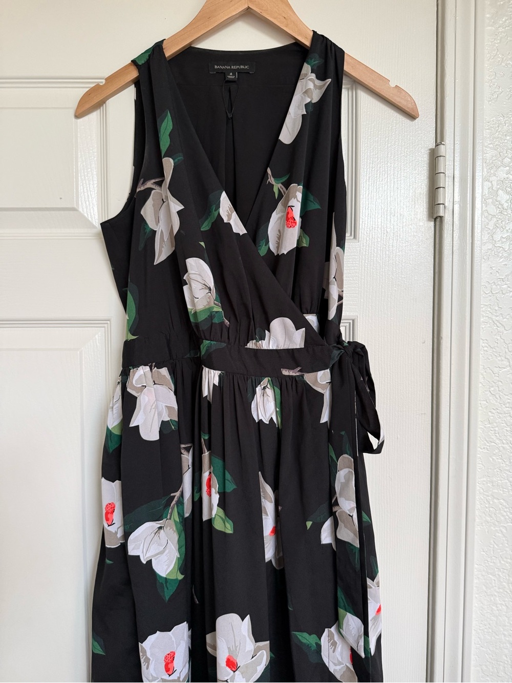 Banana Republic Floral Black White Midi Dress Size 4 - Picture 3 of 8